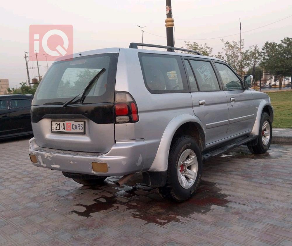 ميتسوبيشي باجيرو